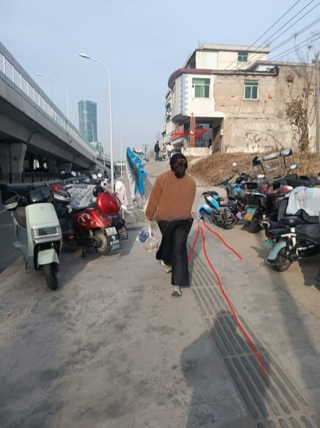 包河区 姚公庙地铁站D口，出站